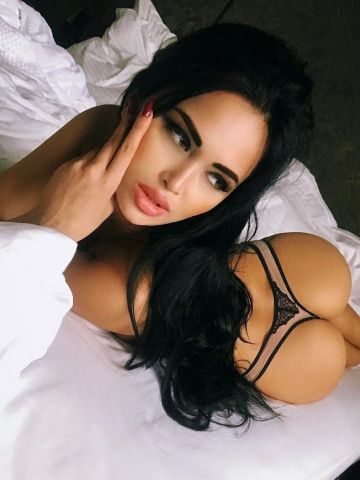 Камилла